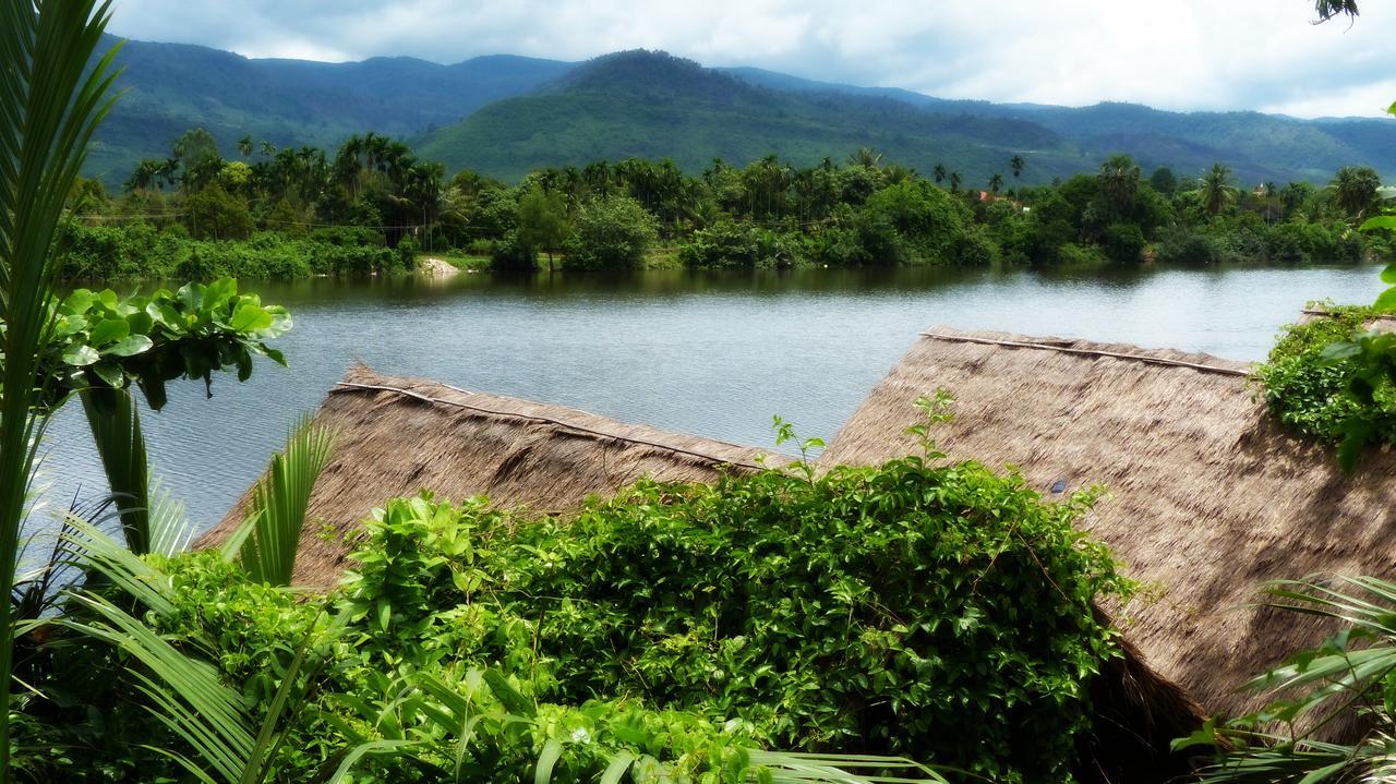 Eden Eco Village Kampot Exterior foto