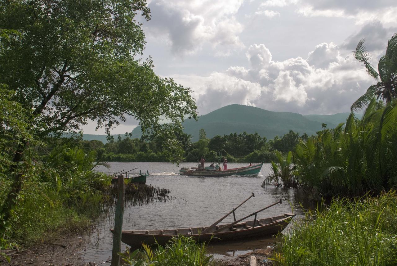 Eden Eco Village Kampot Exterior foto